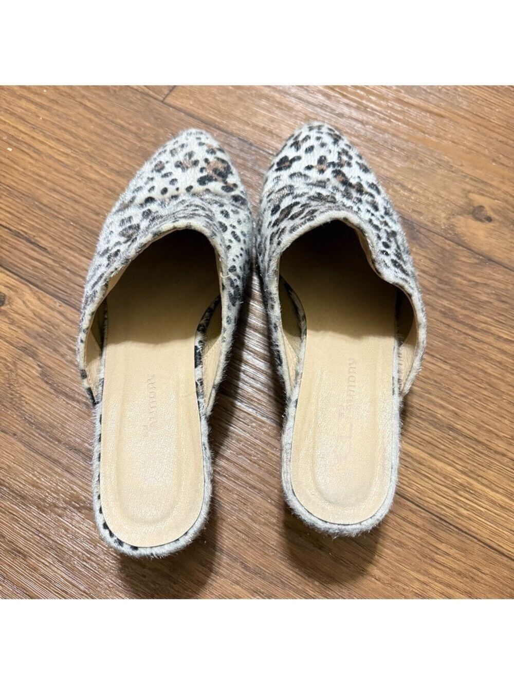 Chinese Laundry Cowhide Fur Women's Bootie 2” Block Heel Shoes Sz8.5/39 - Picture 7 of 9